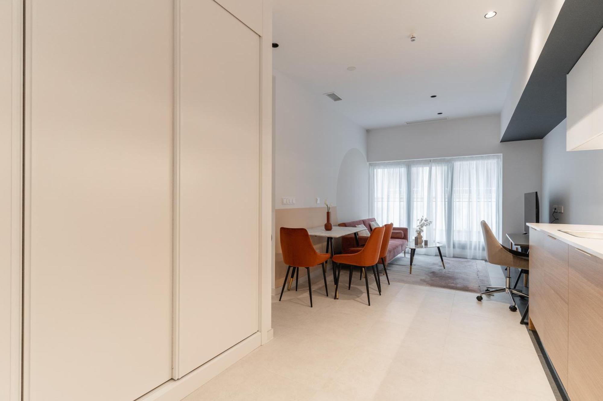 Canillas Apartment